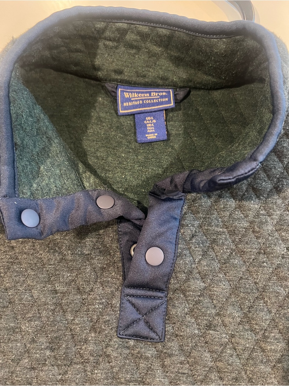 Quilted Forest Green Men's Zip-Up Sweater with Navy Trim